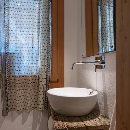בקתה Casa Tri - Wellness Chalet
